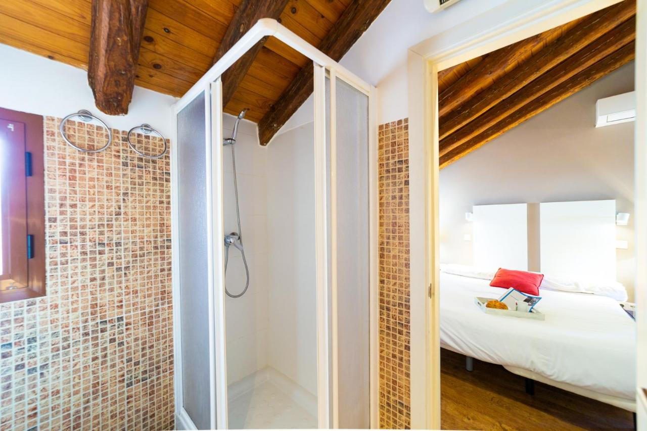 Apartamentos Puerta Del Sol I Madri Exterior foto