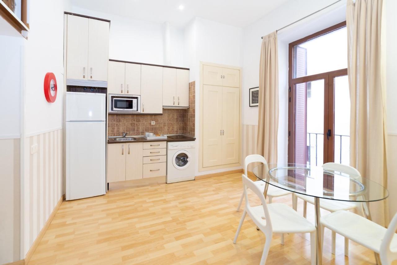Apartamentos Puerta Del Sol I Madri Exterior foto